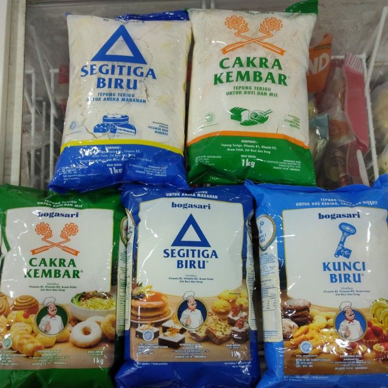 

Tepung bogasari segitiga biru, Cakra kembar dan kunci biru