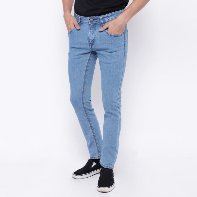 New Product Edwin Celana Jeans Slim Fit Pria Panjang Light Blue La 01 - Biru Muda, 28 Free Ongkir