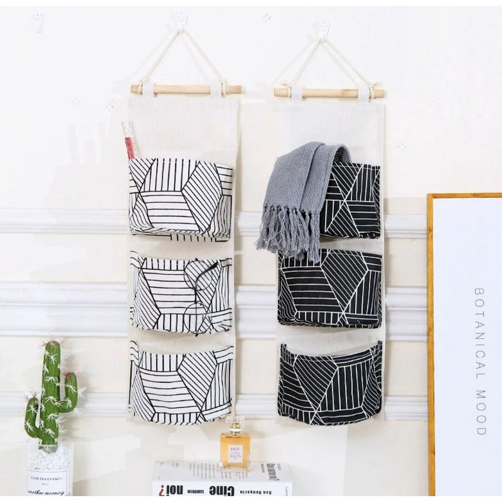 Pouch Gantung 3 Sekat Kain Kanvas Tempat Penyimpanan Aksesoris Pernak Pernik Hanging Rack Hiasan Dinding Serbaguna