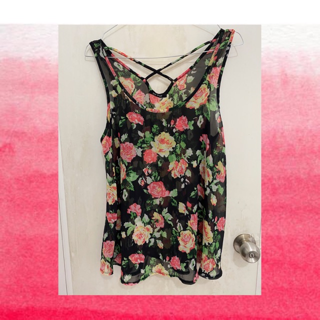 Tanktop Bunga (Flower tanktop)