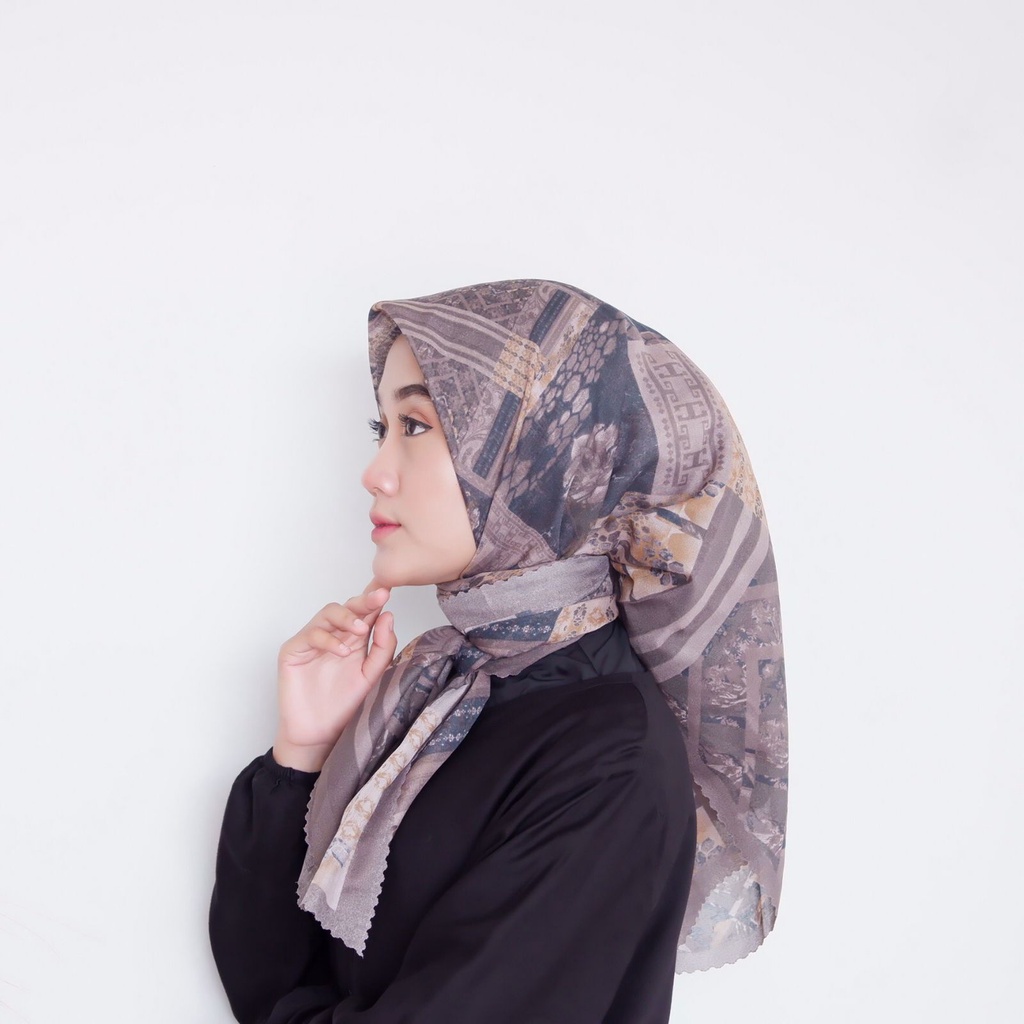 Square Motif Maira Part 1-M 38