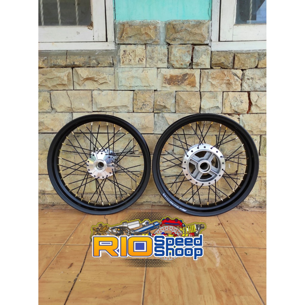 VELG JARI JARI CB150R OLD PAKETAN RING 17 TAPAK LEBAR 250/300