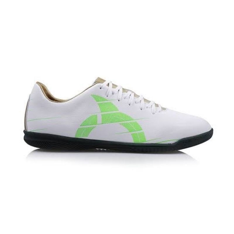 Sepatu Futsal Ortuseight Raptor in white