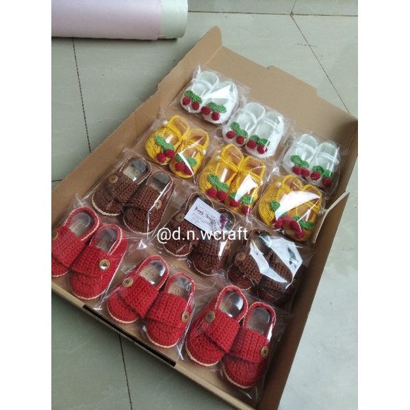 Grosir sepatu sendal rajut bayi