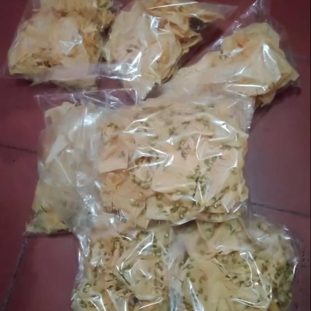 

Tumbas Peyek mba trya