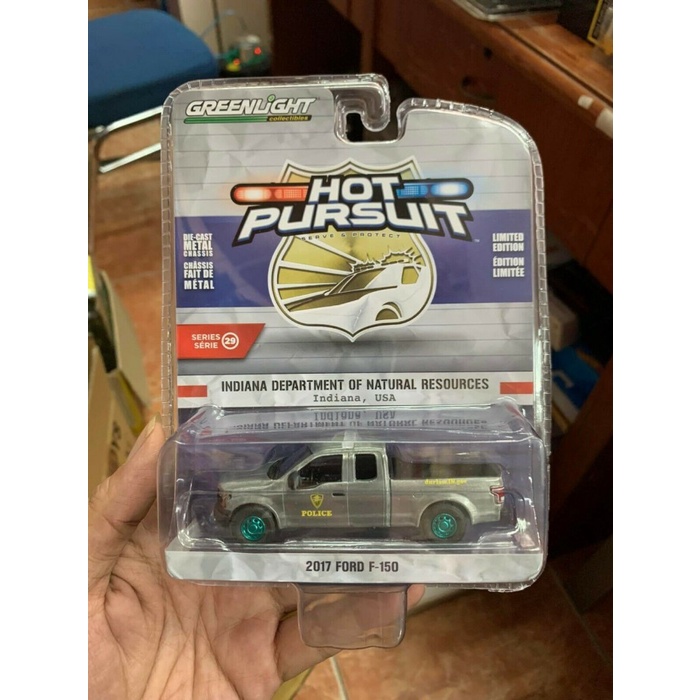 Greenlight 1/64 Green Machine 2017 Ford F-150 Hot Pursuit