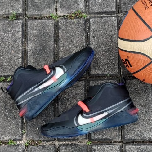 SEPATU BASKET KOBE AD NXT FF BLACK