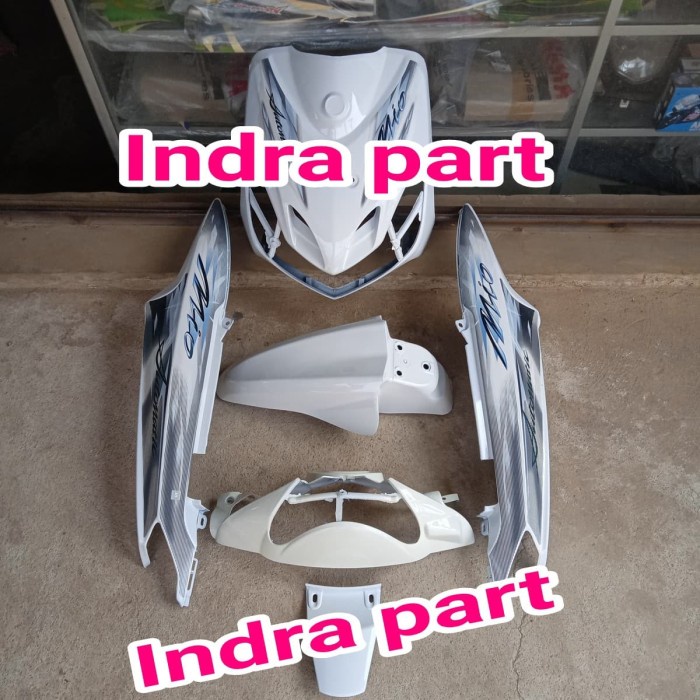 Full Body Halus Mio Smile 2008-2012 Warna Putih Plus Stiker Striping