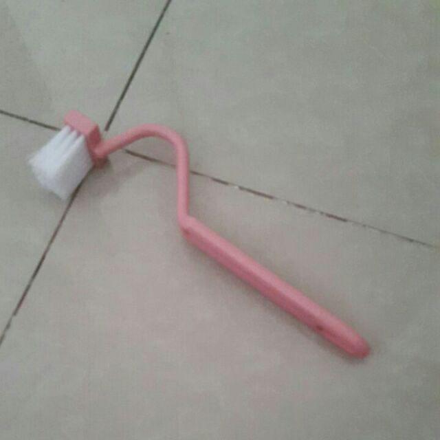 Sikat Sudut Kloset Lengkung - Sikat Pembersih Sudut Serbaguna