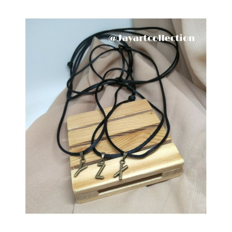 Kalung huruf / kalung persahabatan / kalung couple / kalung simple
