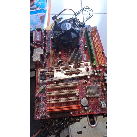 paket  LGA 775 bukan 1155 Msi p945 4 slot ram