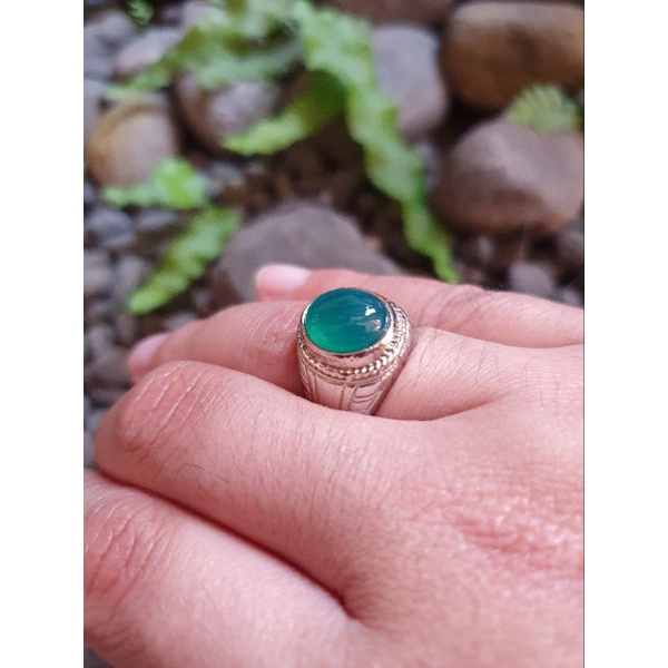 Cincin Pria Batu Chalcedon Hijau Ukuran Kantoran