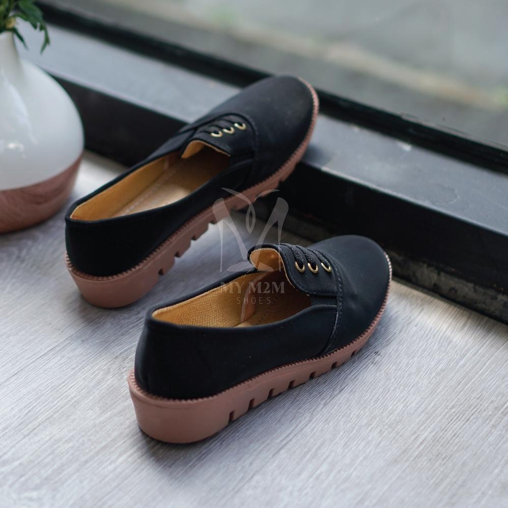 Vawel Sepatu Wanita Slip on Kasual {RBG.19Au22w}