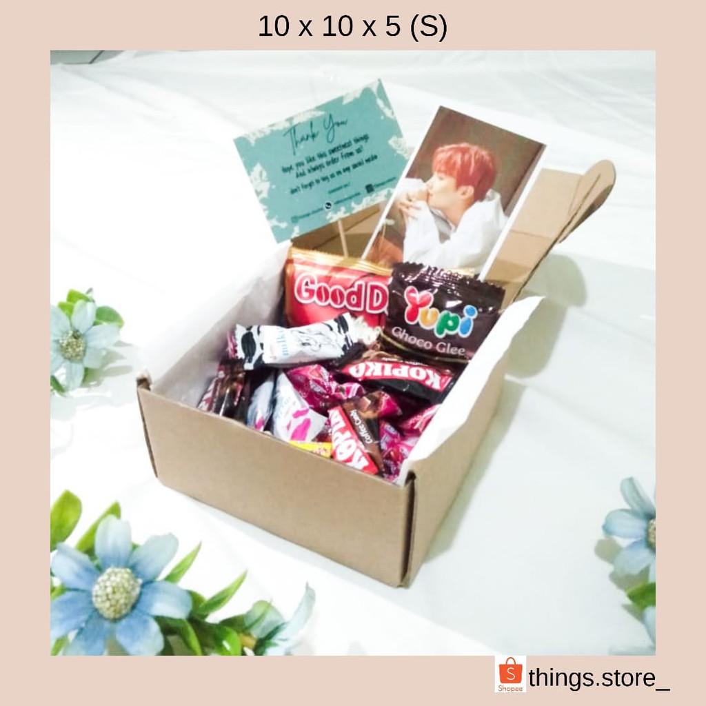 

SNACK BOX SIZE S / FREE POLAROID/ HAMPERS/ GIFT BOX/ KEKINIAN