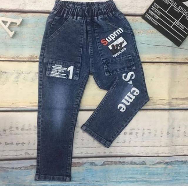 Celana jeans supreme
