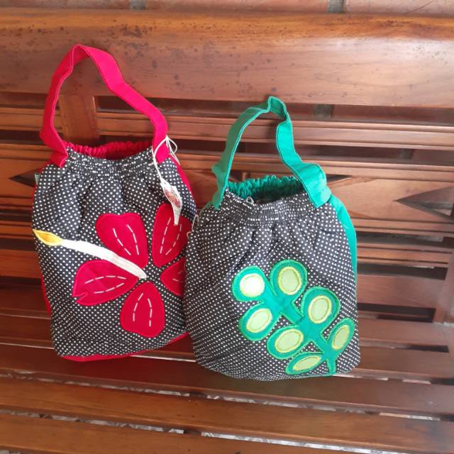 Tas serut Maika etnik  bahan kain lapis busa furing halus