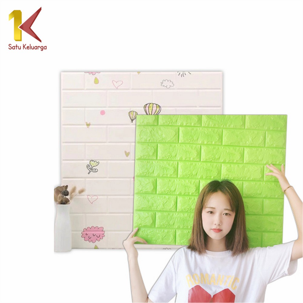 Satu Keluarga Dekorasi Dinding Kamar Rumah Murah C55-58 Wallpaper Dinding Foam-1