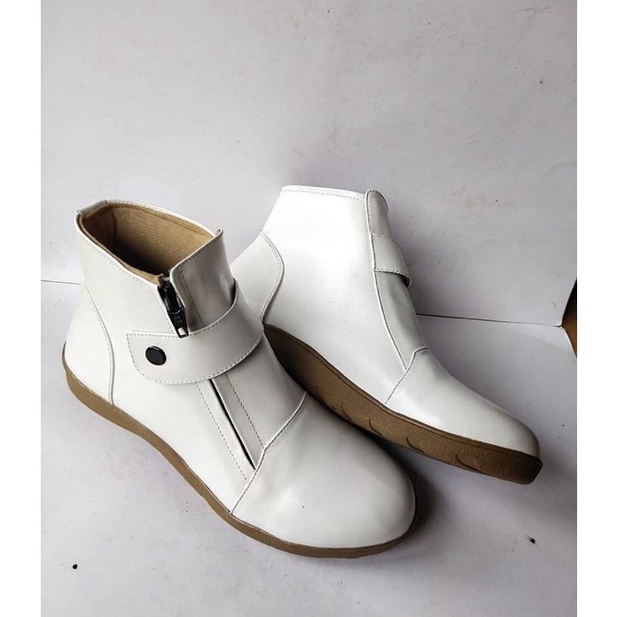 sepatu kulit asli magetan (boots)