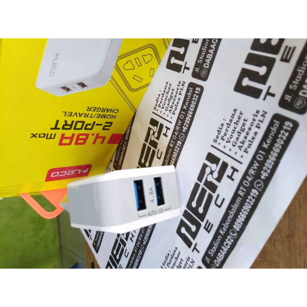 FLECO F-050 adapter charger 4.8 Ampere dual output