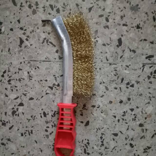 Sikat besi model golok gagang plastik