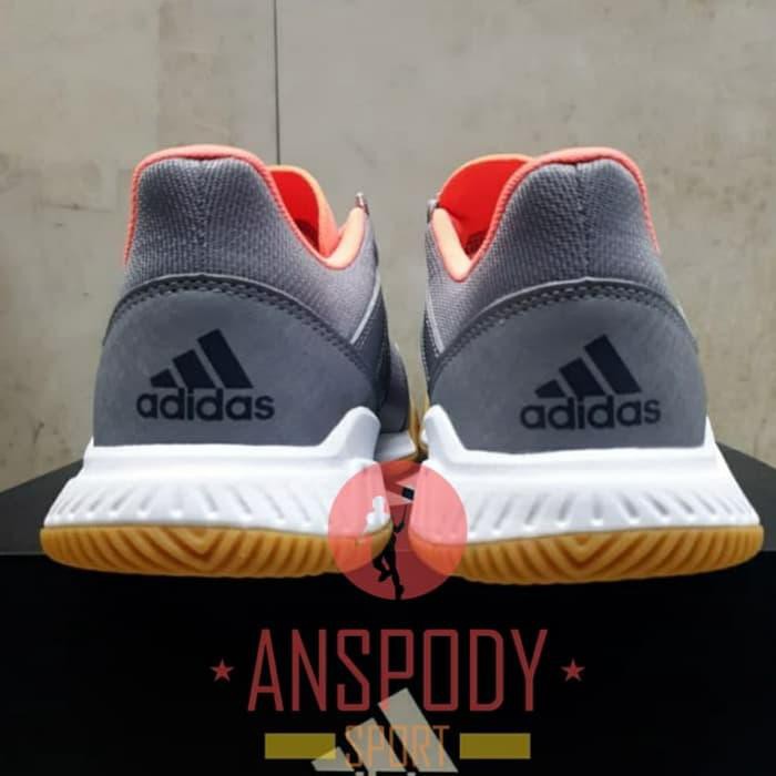 mantul habis badminton SEPATU BADMINTON ADIDAS ESSENCE