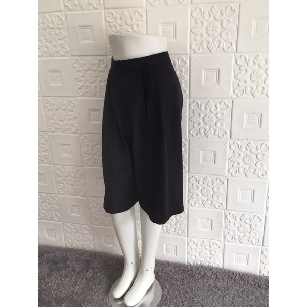 celana pendek/celana wanita/celanasantai hitam/celana wanita hitam /celana kain