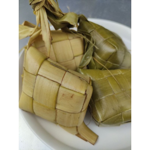 

ketupat matang siap makan 10pcs