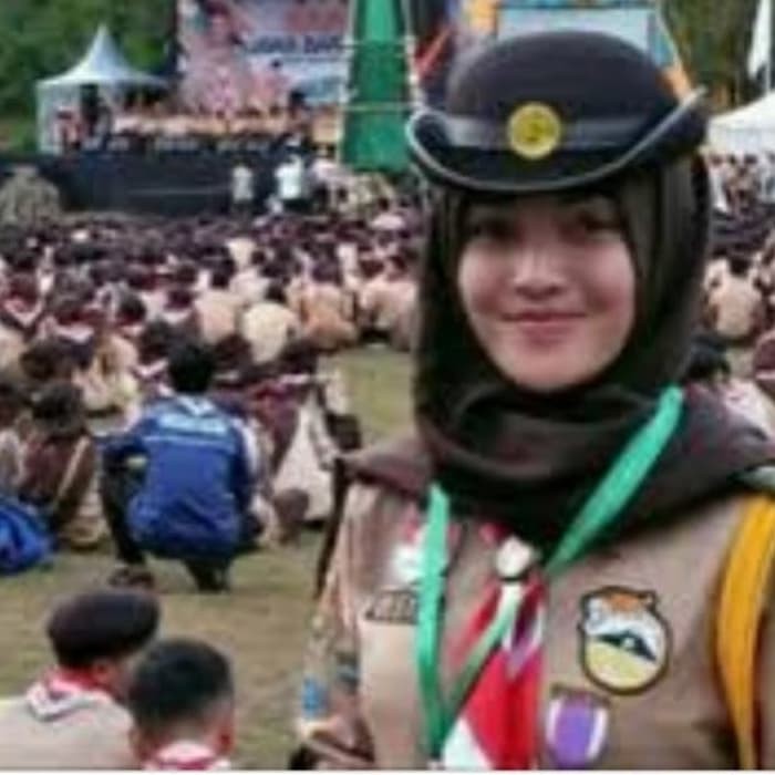 Topi Boni Pramuka Putri Bahan Jala Jaring Tebal Rapi