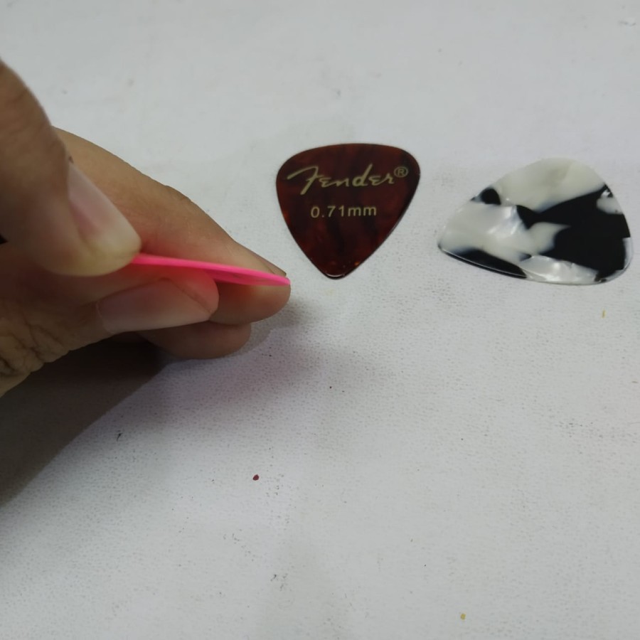 Pick pik gitar ukulele