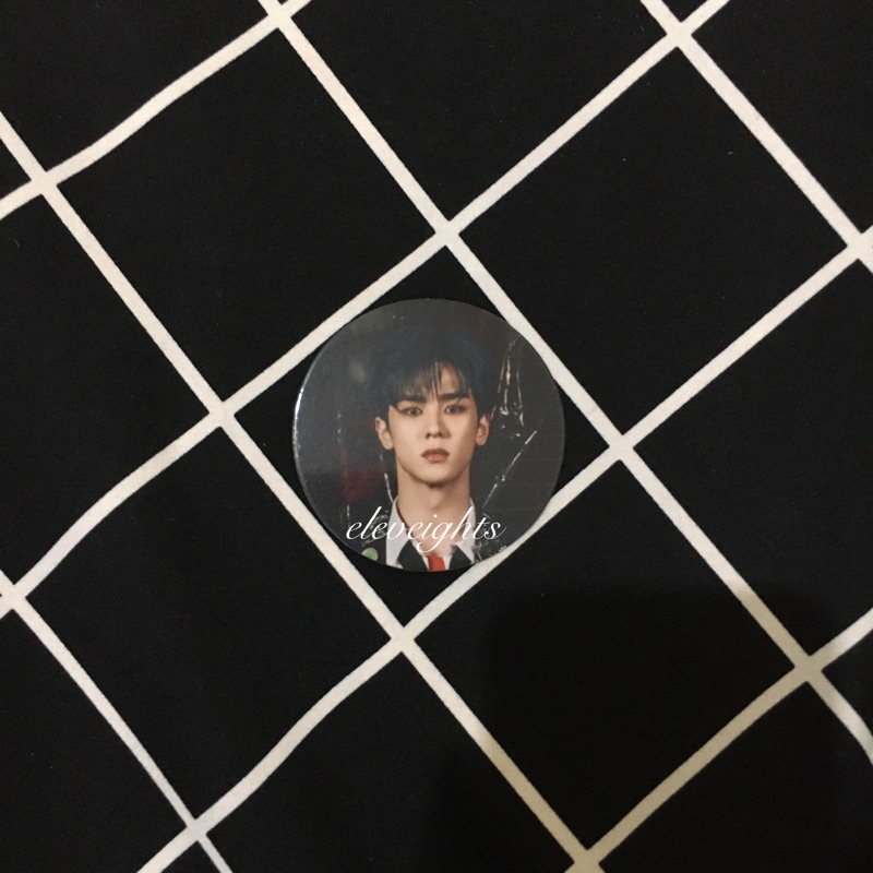 [READY STOCK] Kun circle card awaken the world wayv awaken version chinese press