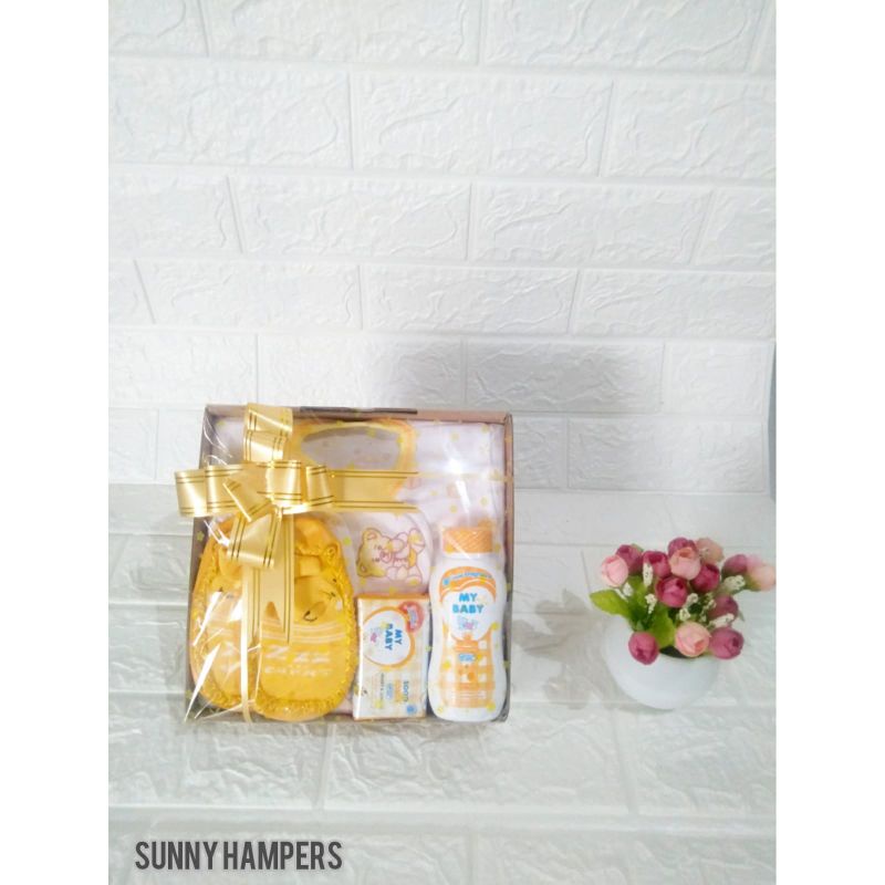 HAMPERS BAJU BAYI NEWBORN/PAKET KADO BAYI NEWBORN/PAKET HADIAH BAYI