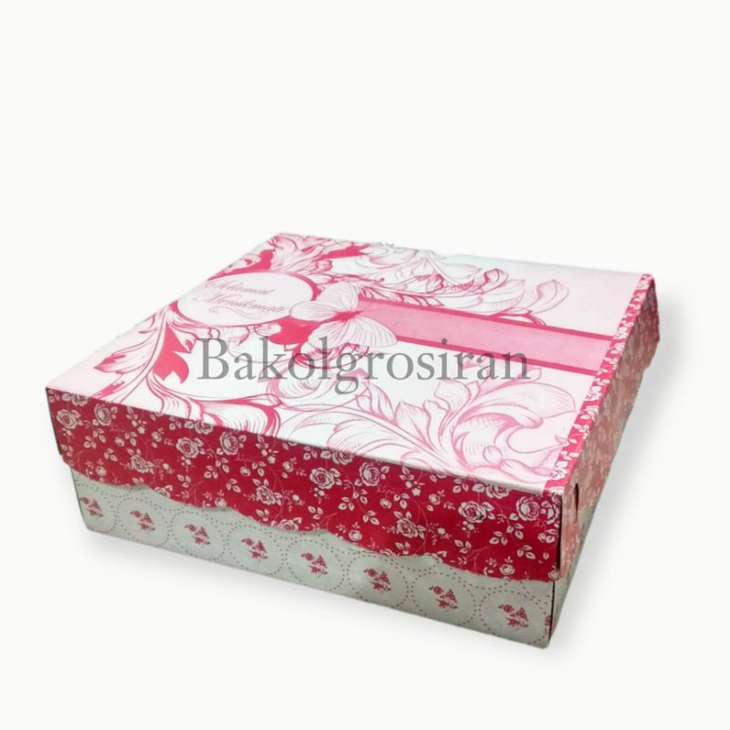 

Dus R10B Motif Warna (22x22x7,5)
