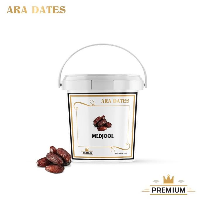

Kurma Medjool ARA DATES KEMTAN 700gr Kurma Medjol Kemasan Ember