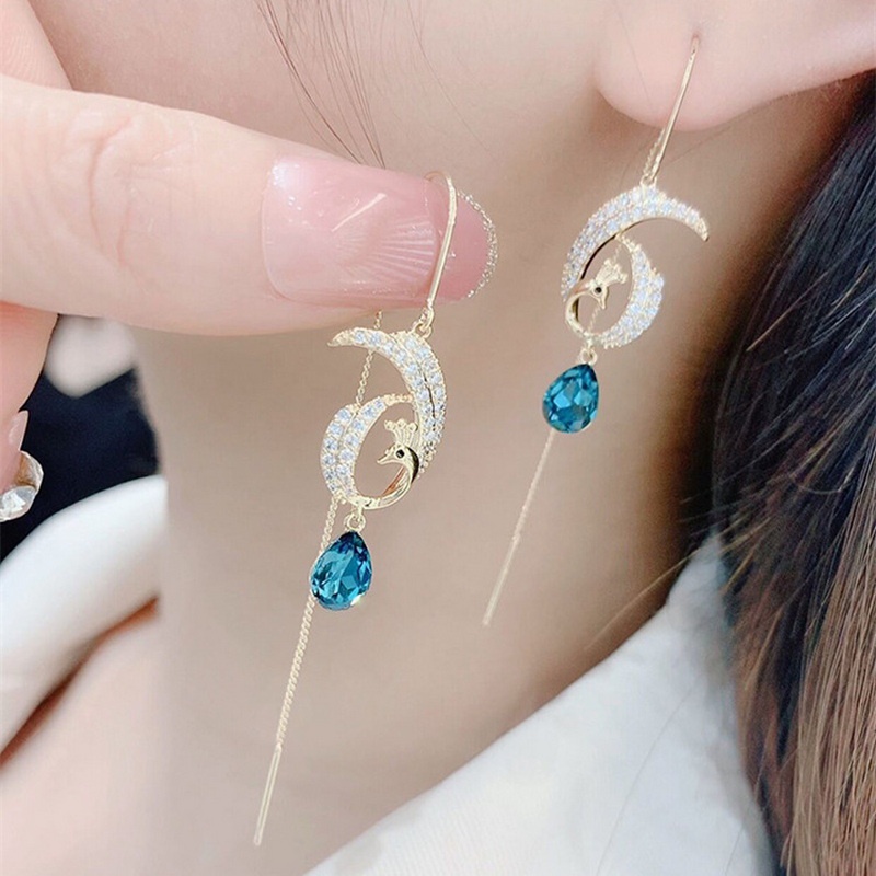 Anting Kait Gantung Wanita Desain Daun hollow Hias Berlian Gaya Korea Untuk Pernikahan