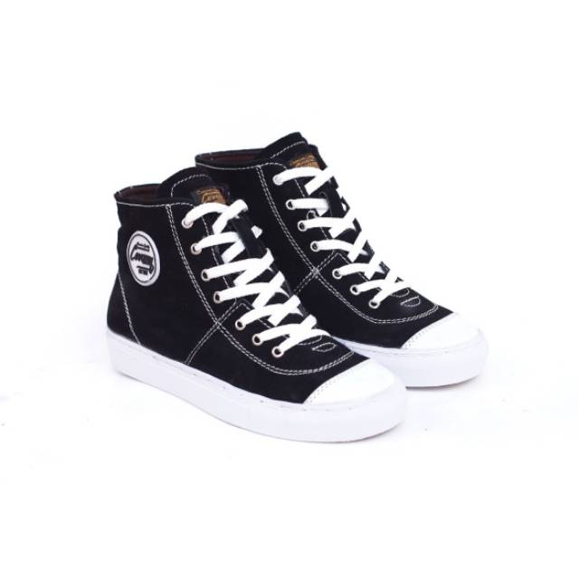 ORIGINAL SEPATU CEVANY LAMO SNEAKERS PRIA SUEDE