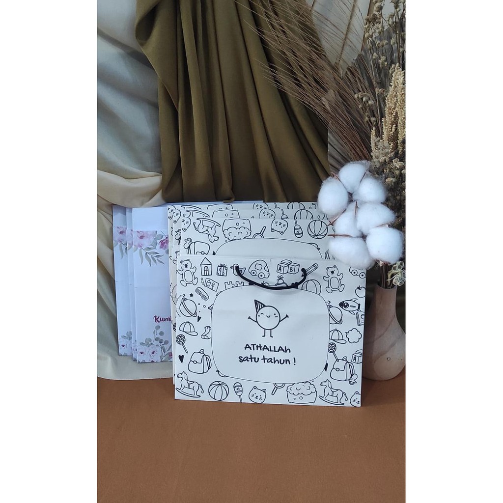

paperbag kotak nasi/ tumpeng mini Oren/ kuning/cream/merah/ hijau custom