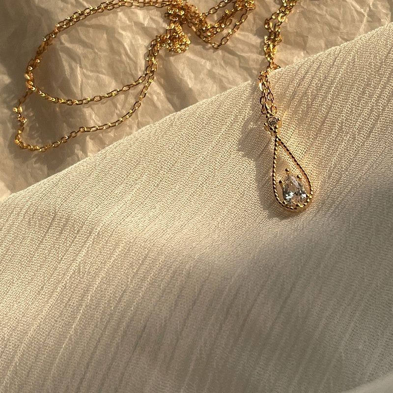 FerenHongXia Kalung Zircon drop necklace diamond shining simple clavicle chain necklace necklace l lubuk pakam l perbaungan l medan l deliserdang l serdangbedagai