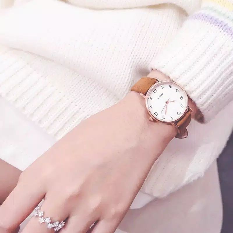 TERLARIS!!! Jam Tangan Wanita Casual Quartz Strap PU Leather Jam Analog Wanita Gaya Retro Jam Tangan Wanita Kecil Minimalis