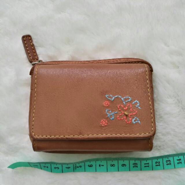 Dompet fossil second