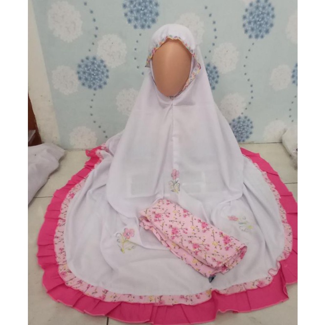 z santri /santriwati/pesantren Gontor - mukena imamah asma katun