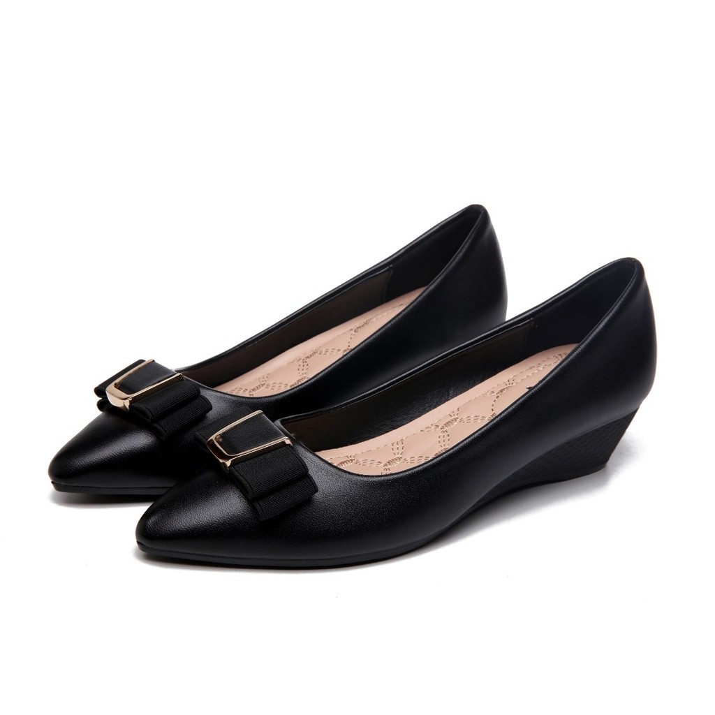Sepatu Pantofel Wanita Hitam Heels Shoes 222