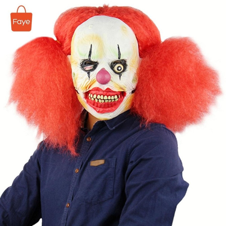 Topeng badut dengan wig seram it clown pennywise