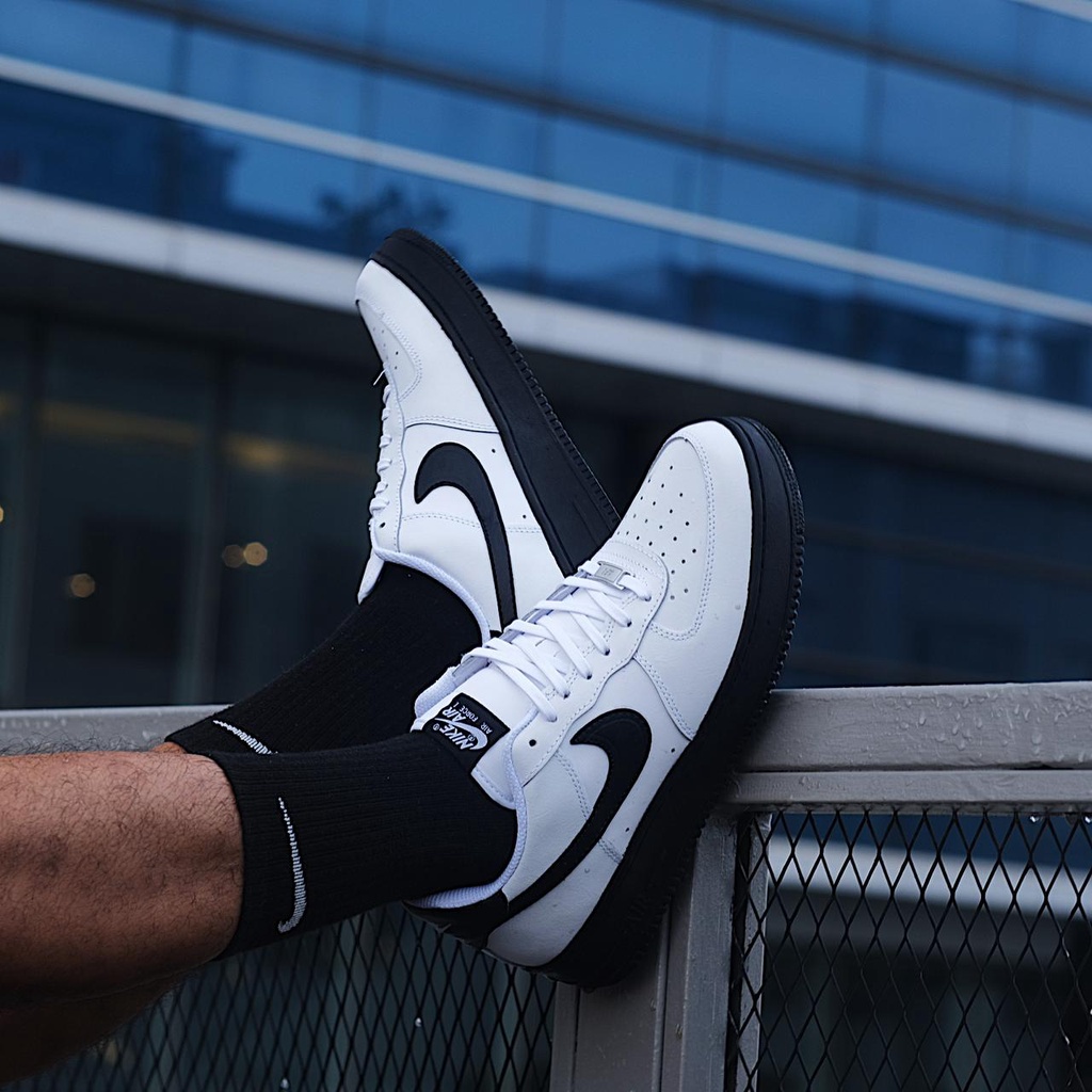 SEPATU NIKE AIR FORCE 1 LOW WHITE BLACK SOL BLACK ORIGINAL