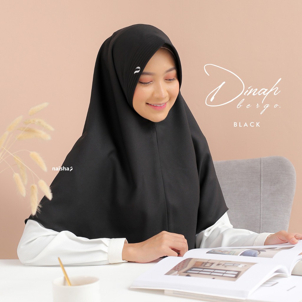 Naisha Official Dinah Bergo Pad Jilbab Instan Muslimah Syari-Black