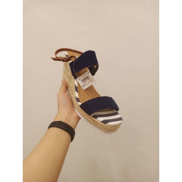 Wedges American Eagle by Payless harga normal  419.000