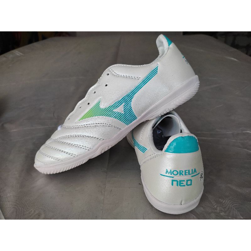 SEPATU FUTSAL MIZUNO MORELIA NEO