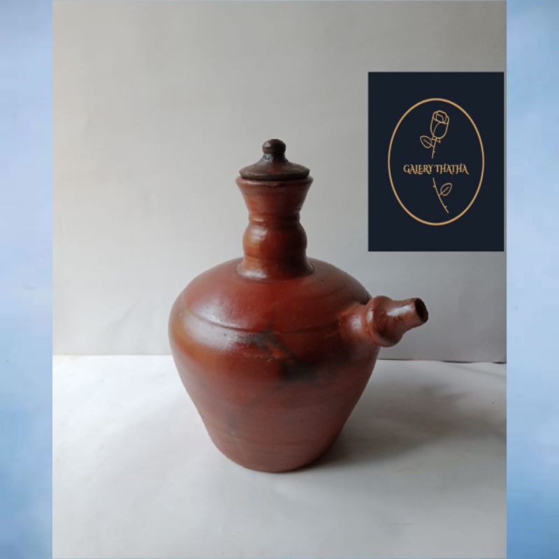 kendi tempat air minum / kendi tanah liat / kendi gerabah