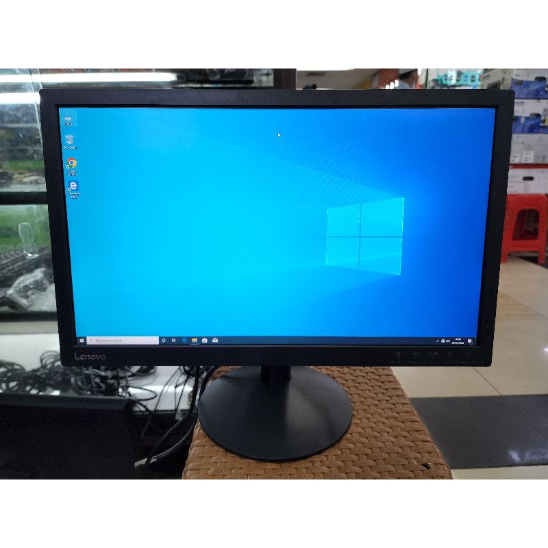 MONITOR LENOVO 22 INCH WIDE IPS BARANG MULUS