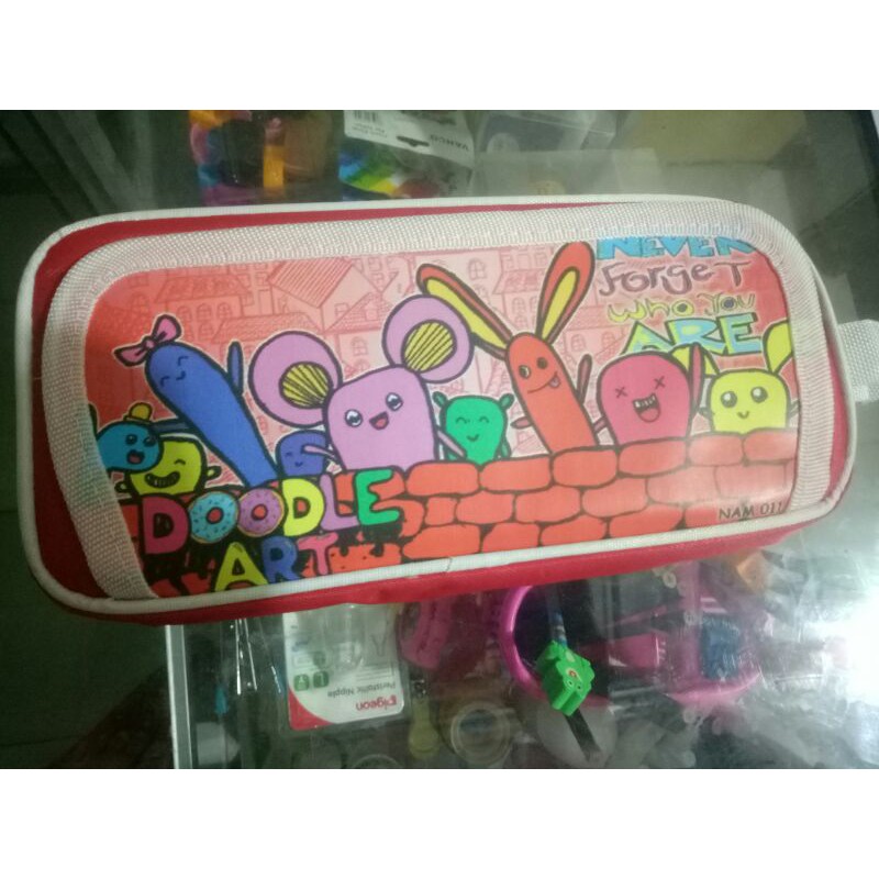 

Murah!!! Kotak Pensil Doodle Art
