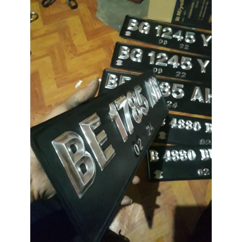 plat nomor mobil timbul 3D Crome poles. #001